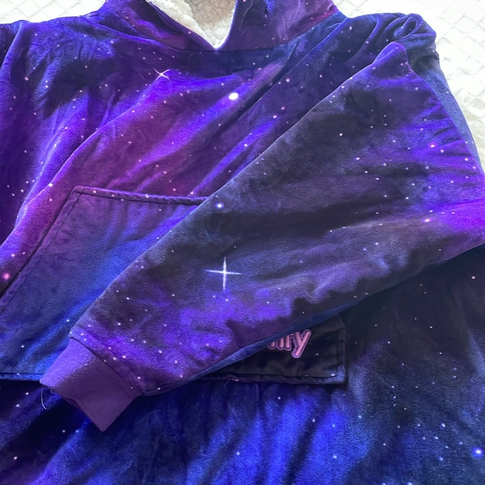The Comfy Jr Galaxy Hoodie - Picture 5 of 7